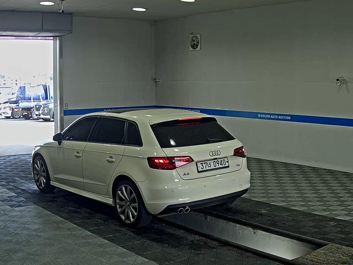AUDI A3 (3RD GEN) 25 TDI SPORTBACK DYNAMIC 2015 - zdjęcie 6