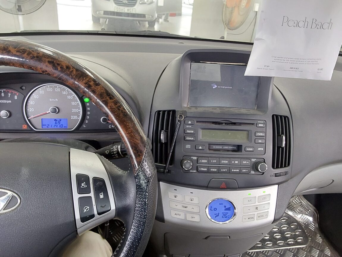 HYUNDAI AVANTE HD 1.6 VVT S16 LUXURY 2008 - zdjęcie 17