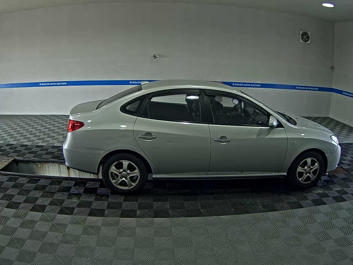 HYUNDAI AVANTE HD 1.6 VVT S16 LUXURY 2008 - zdjęcie 4