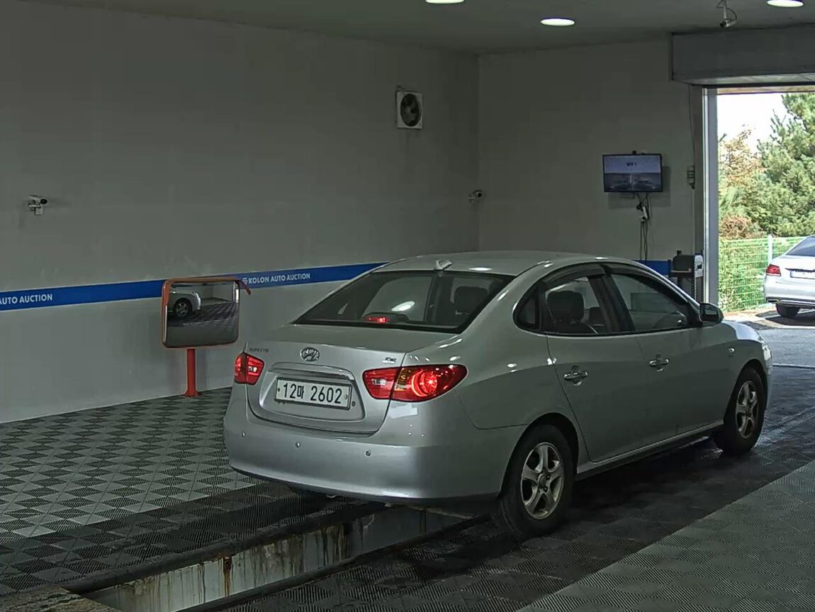 HYUNDAI AVANTE HD 1.6 VVT S16 LUXURY 2008 - zdjęcie 5