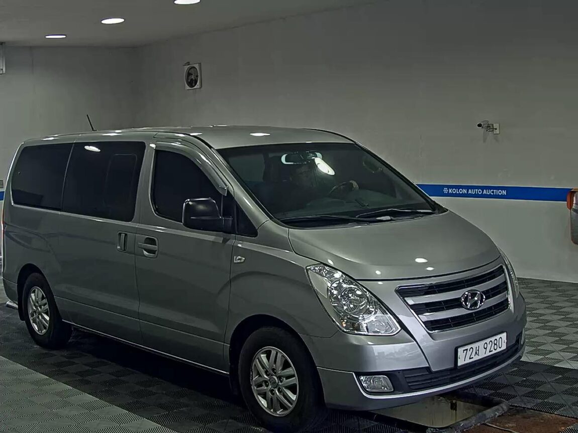 HYUNDAI GRAND STAREX 11-SEATER DIESEL SMART 2016 - zdjęcie 3