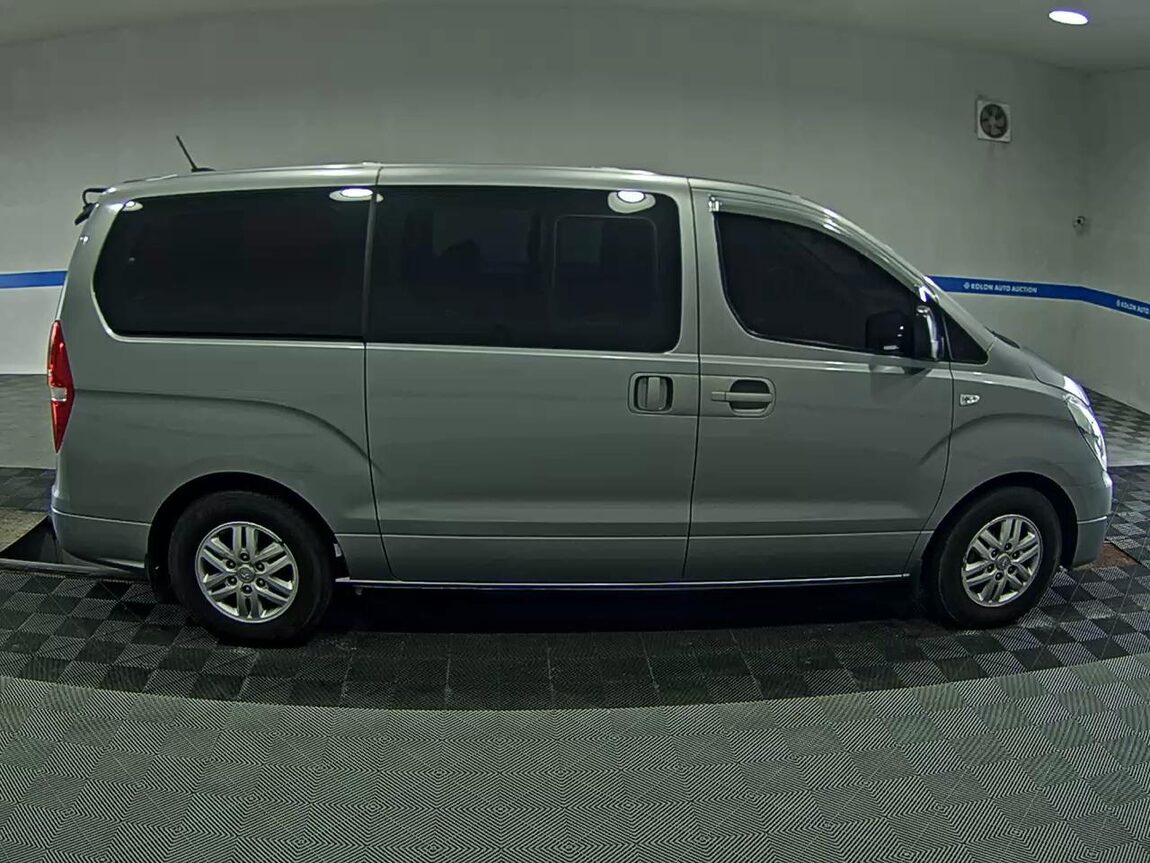 HYUNDAI GRAND STAREX 11-SEATER DIESEL SMART 2016 - zdjęcie 4