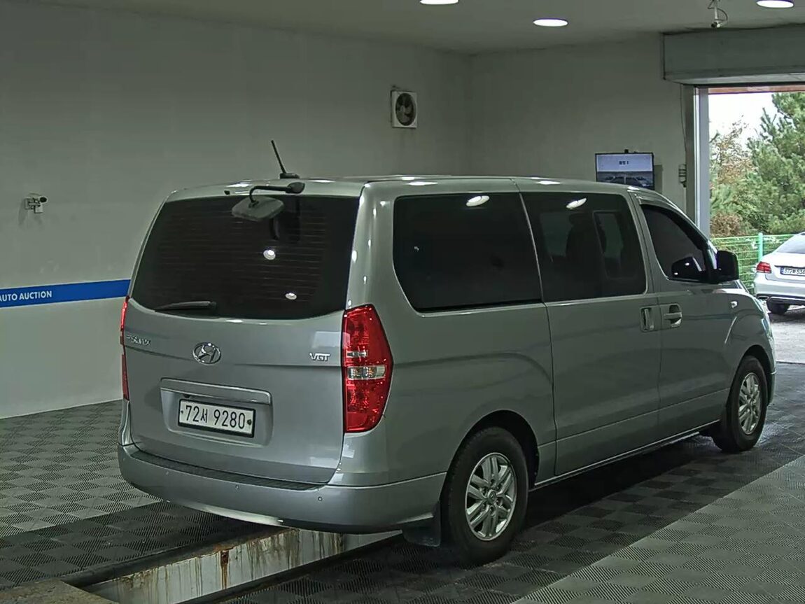 HYUNDAI GRAND STAREX 11-SEATER DIESEL SMART 2016 - zdjęcie 5