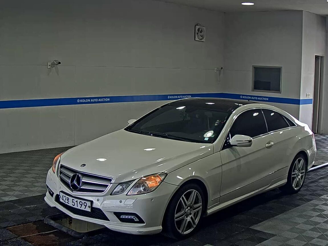 MERCEDES-BENZ E-CLASS (4TH GEN) COUPE E350 2010 - zdjęcie 2