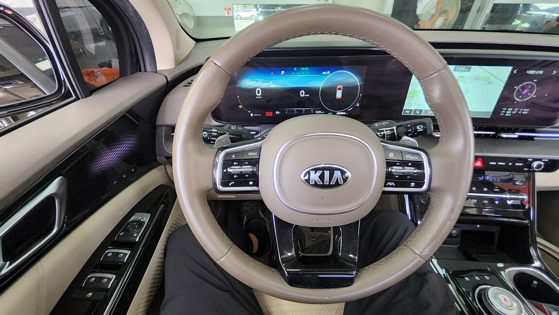 KIA NEW CARNIVAL (KA4) 9-SEATER DIESEL SIGNATURE 2021 - zdjęcie 17