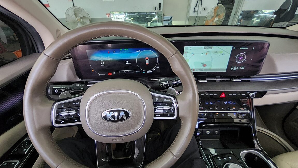 KIA NEW CARNIVAL (KA4) 9-SEATER DIESEL SIGNATURE 2021 - zdjęcie 18
