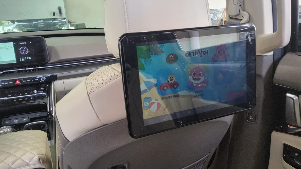 KIA NEW CARNIVAL (KA4) 9-SEATER DIESEL SIGNATURE 2021 - zdjęcie 25