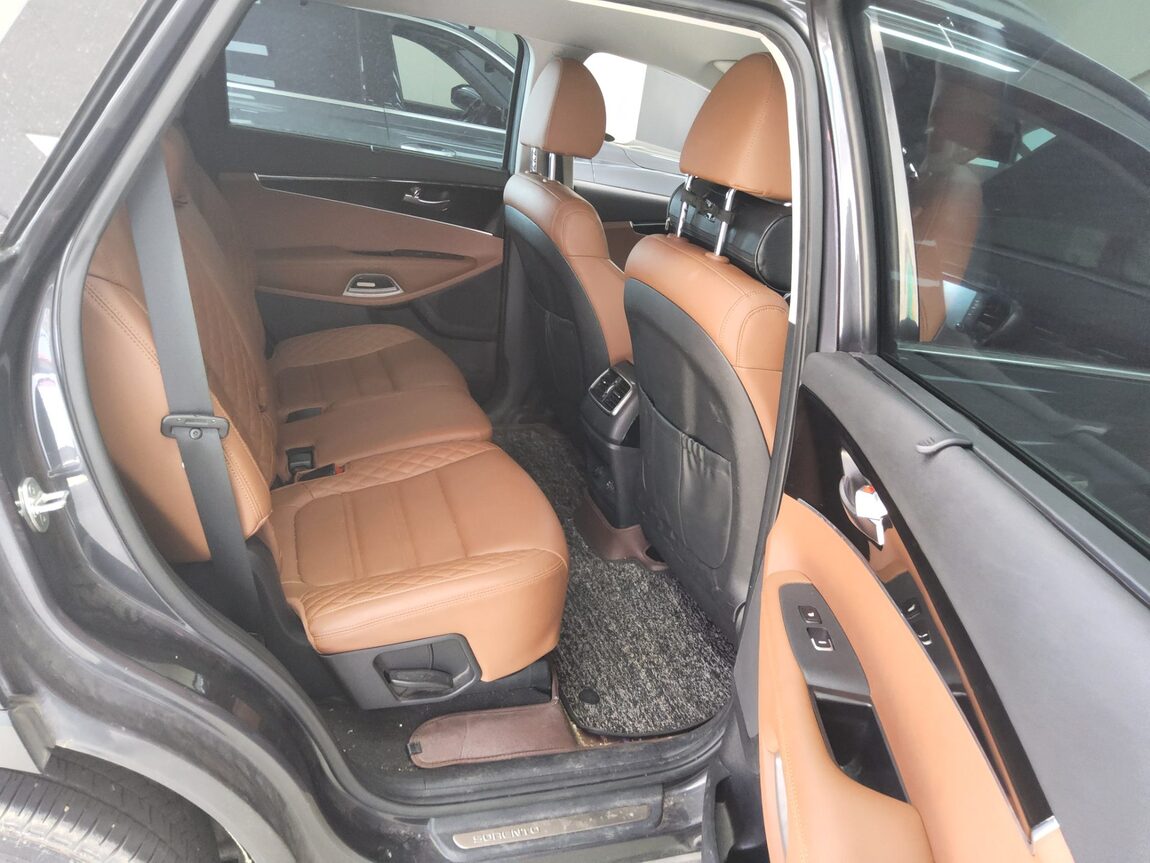 KIA THE NEW SORENTO DIESEL R2.2 2WD MASTER 2020 - zdjęcie 13