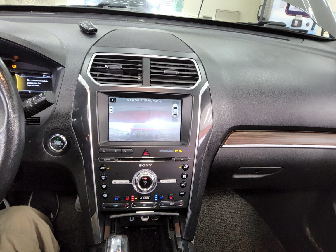 FORD EXPLORER (5TH GEN) 2.3 AWD LIMITED 2017 - zdjęcie 18