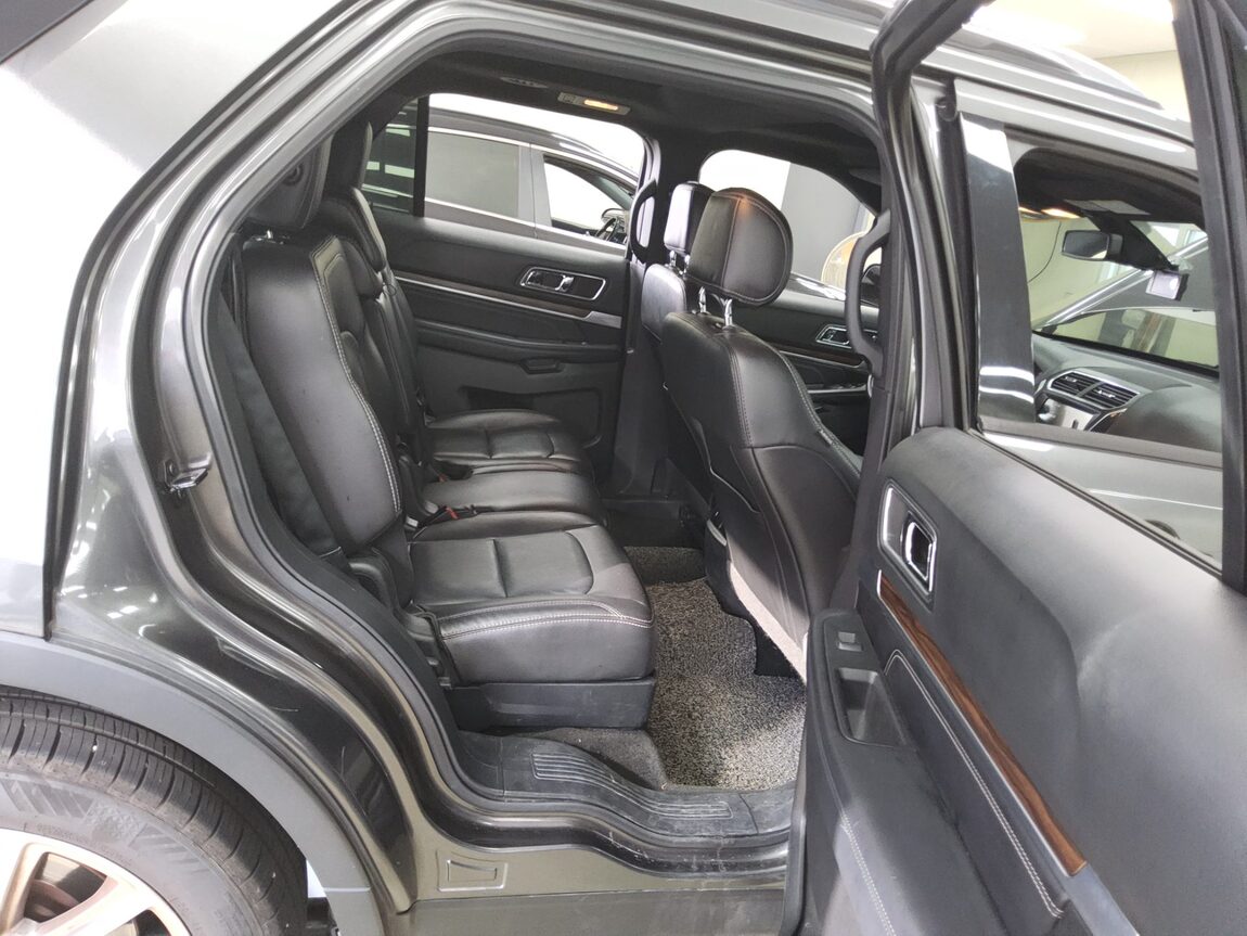 FORD EXPLORER (5TH GEN) 2.3 AWD LIMITED 2017 - zdjęcie 13