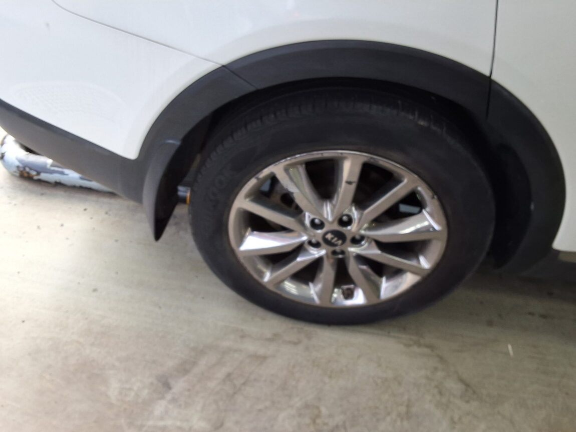 KIA ALL NEW SORENTO R2.0 4WD NOBLESSE 2015 - zdjęcie 22