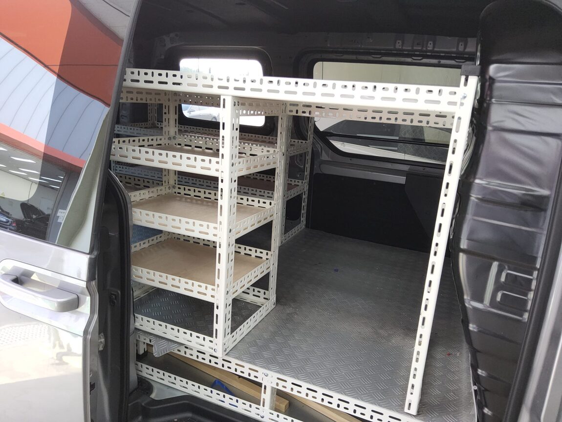 HYUNDAI STARIA HYBRID 1.6 HEV CARGO 3-SEATER MODERN 2025 - zdjęcie 14