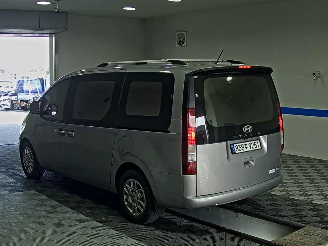 HYUNDAI STARIA HYBRID 1.6 HEV CARGO 3-SEATER MODERN 2025 - zdjęcie 6
