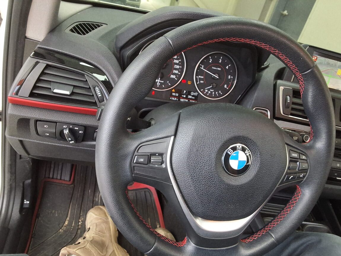 BMW 1 SERIES (2ND GEN) 5-DOOR 118d SPORT LINE 2017 - zdjęcie 23