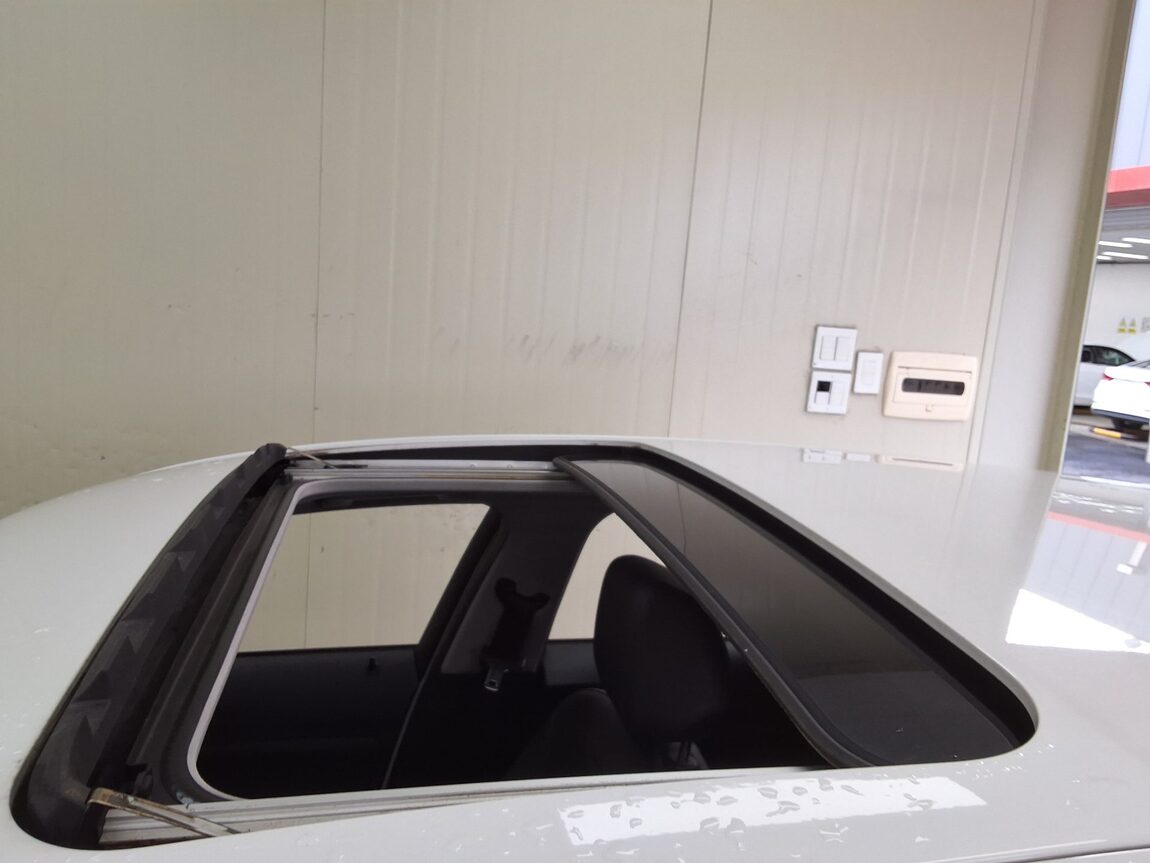 BMW 1 SERIES (2ND GEN) 5-DOOR 118d SPORT LINE 2017 - zdjęcie 27