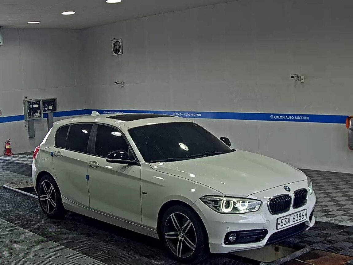 BMW 1 SERIES (2ND GEN) 5-DOOR 118d SPORT LINE 2017 - zdjęcie 3