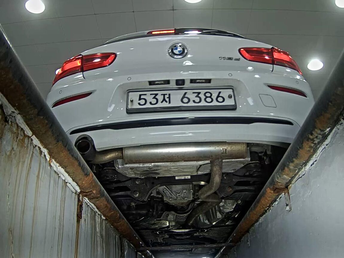 BMW 1 SERIES (2ND GEN) 5-DOOR 118d SPORT LINE 2017 - zdjęcie 8