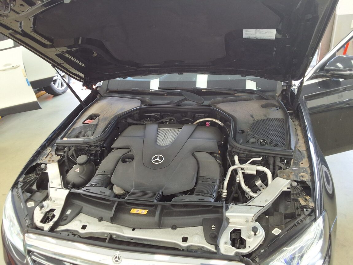 MERCEDES-BENZ E-CLASS (5TH GEN) E450 4MATIC EXCLUSIVE 2020 - zdjęcie 20