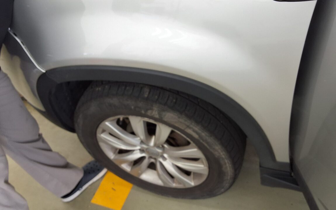 KIA SORENTO R DIESEL 2.2 4WD LIMITED PREMIUM 2012 - zdjęcie 23