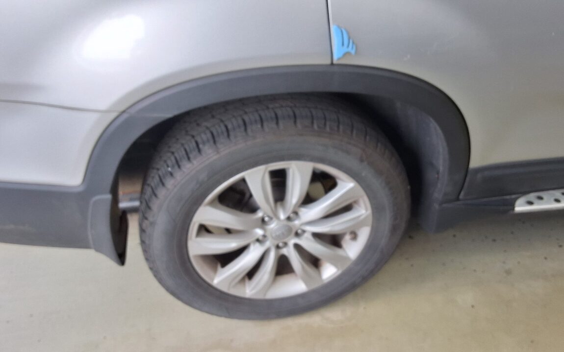 KIA SORENTO R DIESEL 2.2 4WD LIMITED PREMIUM 2012 - zdjęcie 26