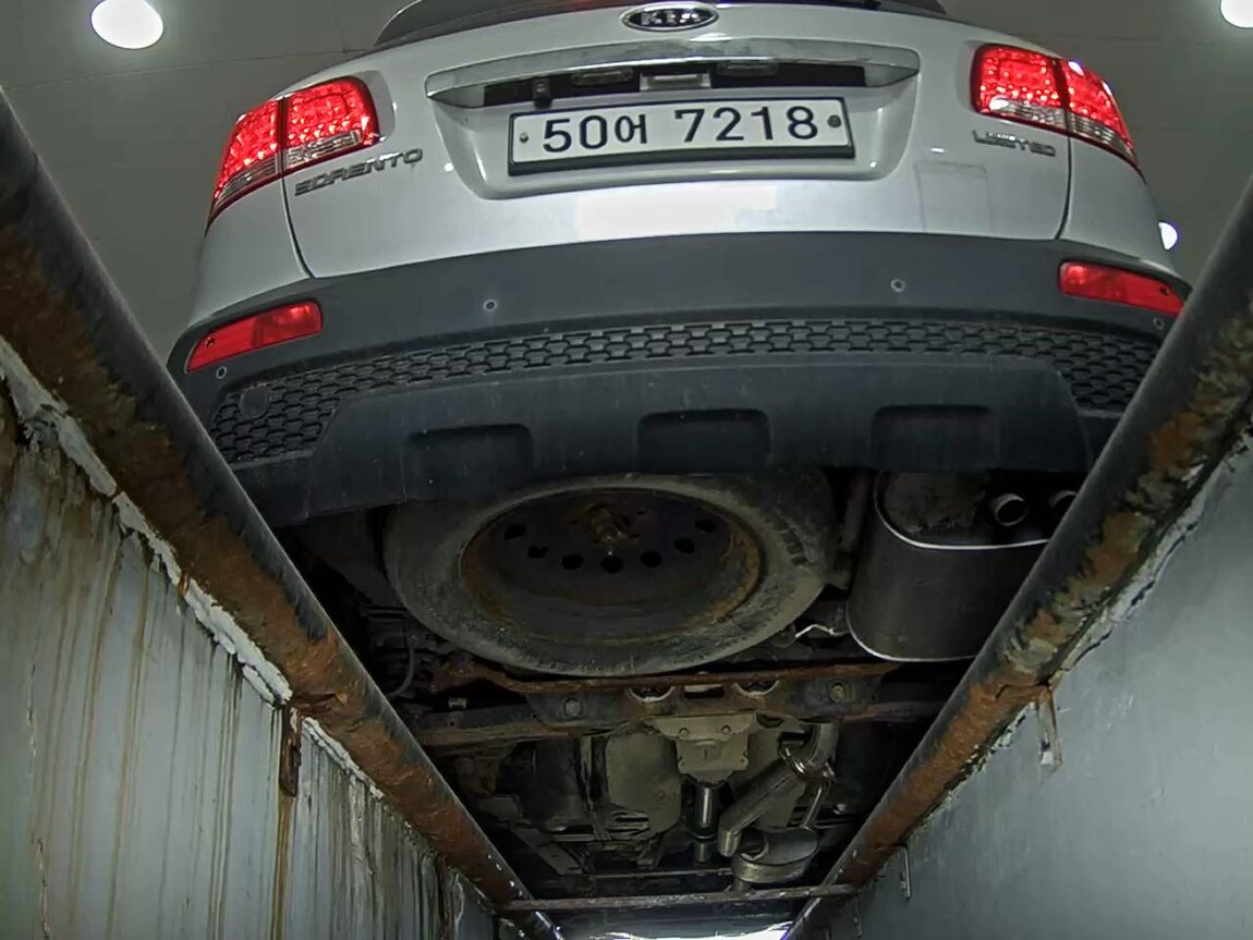 KIA SORENTO R DIESEL 2.2 4WD LIMITED PREMIUM 2012 - zdjęcie 8