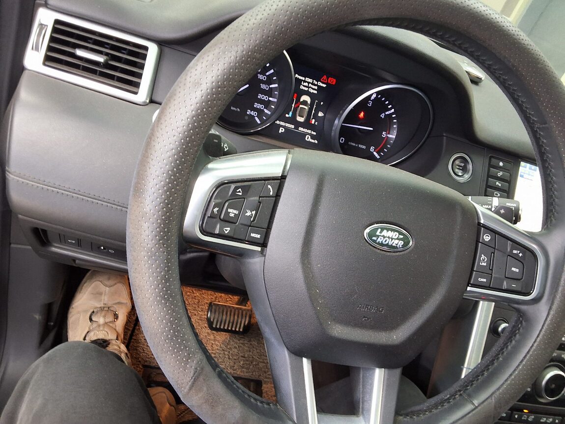 LAND ROVER DISCOVERY SPORT 2.0 TD4 HSE LUXURY 2016 - zdjęcie 23