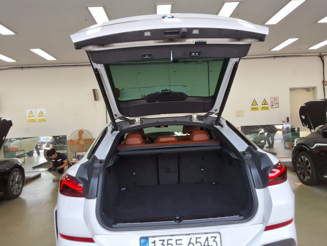 BMW X6 (3RD GEN) 30d xDRIVE M SPORT PACK 2022 - zdjęcie 15