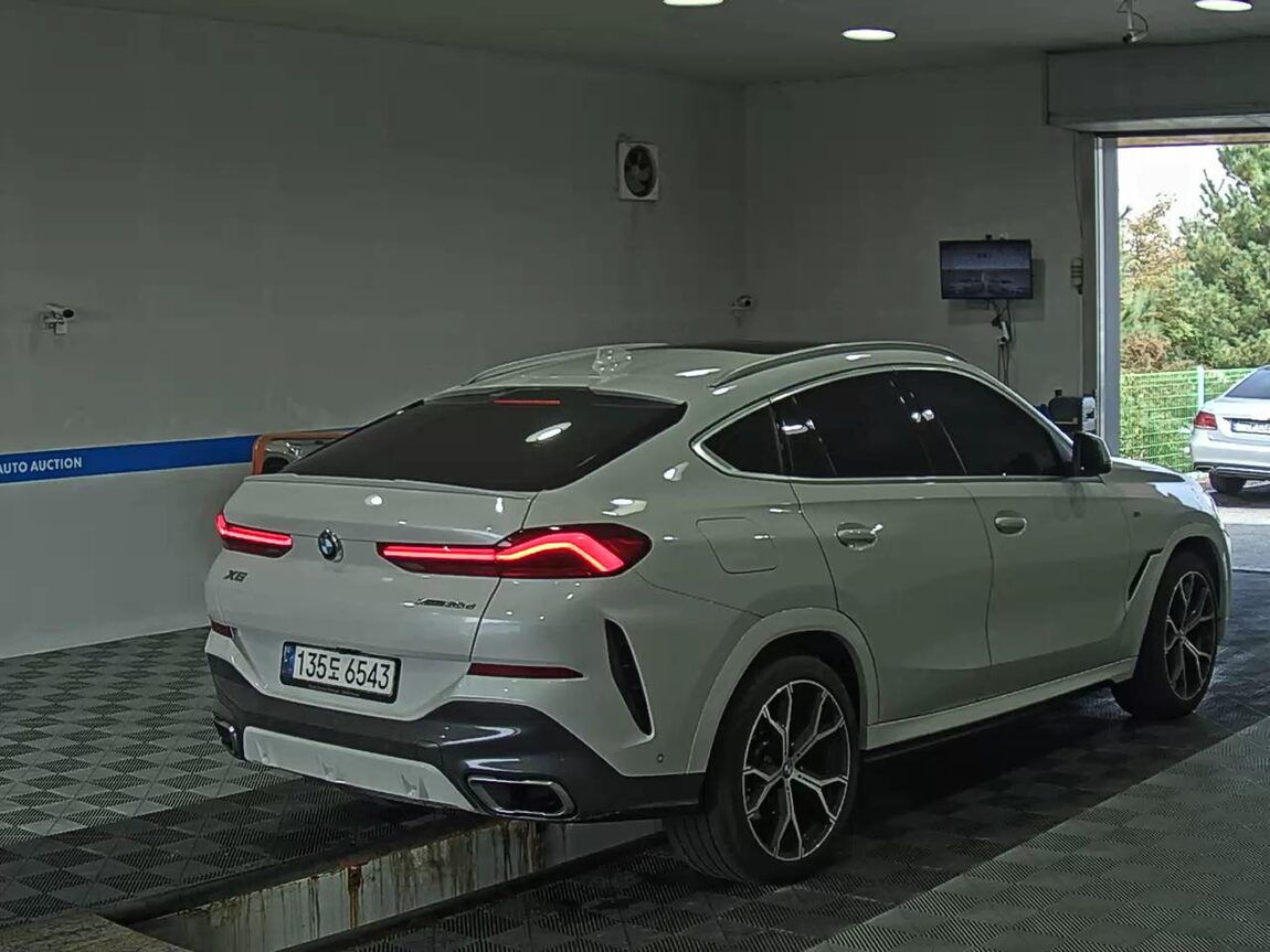 BMW X6 (3RD GEN) 30d xDRIVE M SPORT PACK 2022 - zdjęcie 5