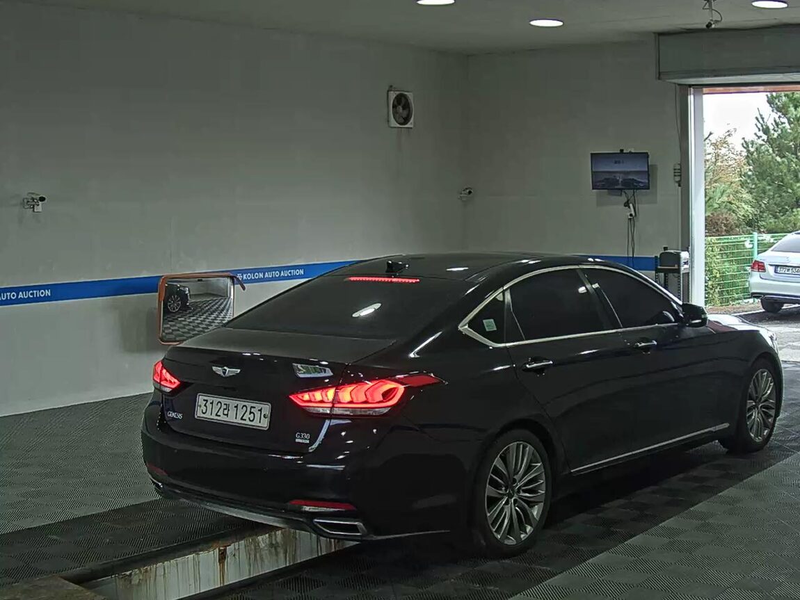 HYUNDAI GENESIS DH G330 AWD PREMIUM 2016 - zdjęcie 5