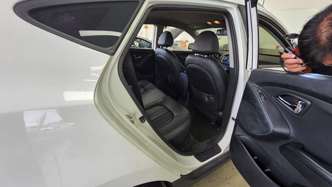 HYUNDAI TUCSON ix DIESEL R20 2WD LX20 LUXURY 2012 - zdjęcie 13