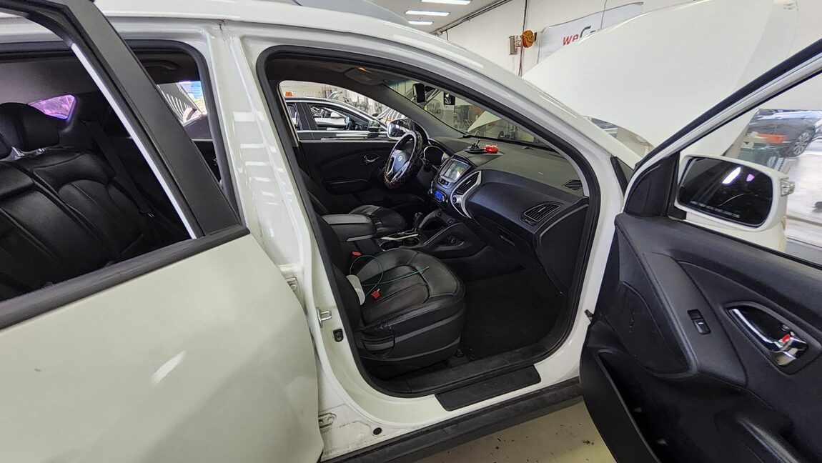 HYUNDAI TUCSON ix DIESEL R20 2WD LX20 LUXURY 2012 - zdjęcie 14