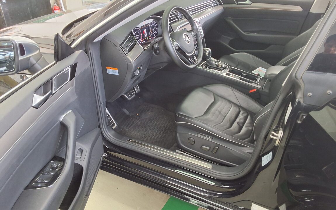 VOLKSWAGEN ARTEON 2.0 TDI ELEGANCE PRESTIGE 2019 - zdjęcie 10