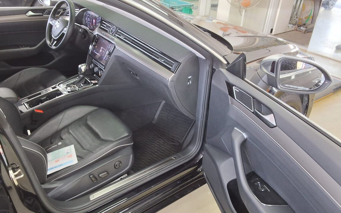 VOLKSWAGEN ARTEON 2.0 TDI ELEGANCE PRESTIGE 2019 - zdjęcie 14