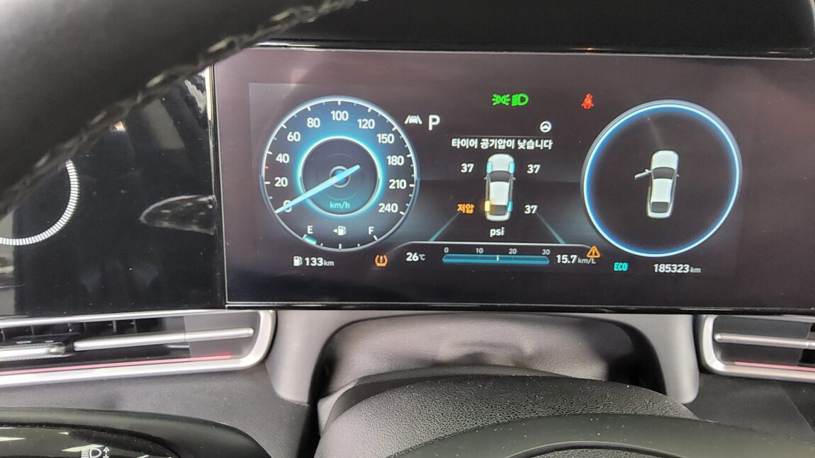 HYUNDAI AVANTE (CN7) 1.6 GASOLINE MODERN 2021 - zdjęcie 9