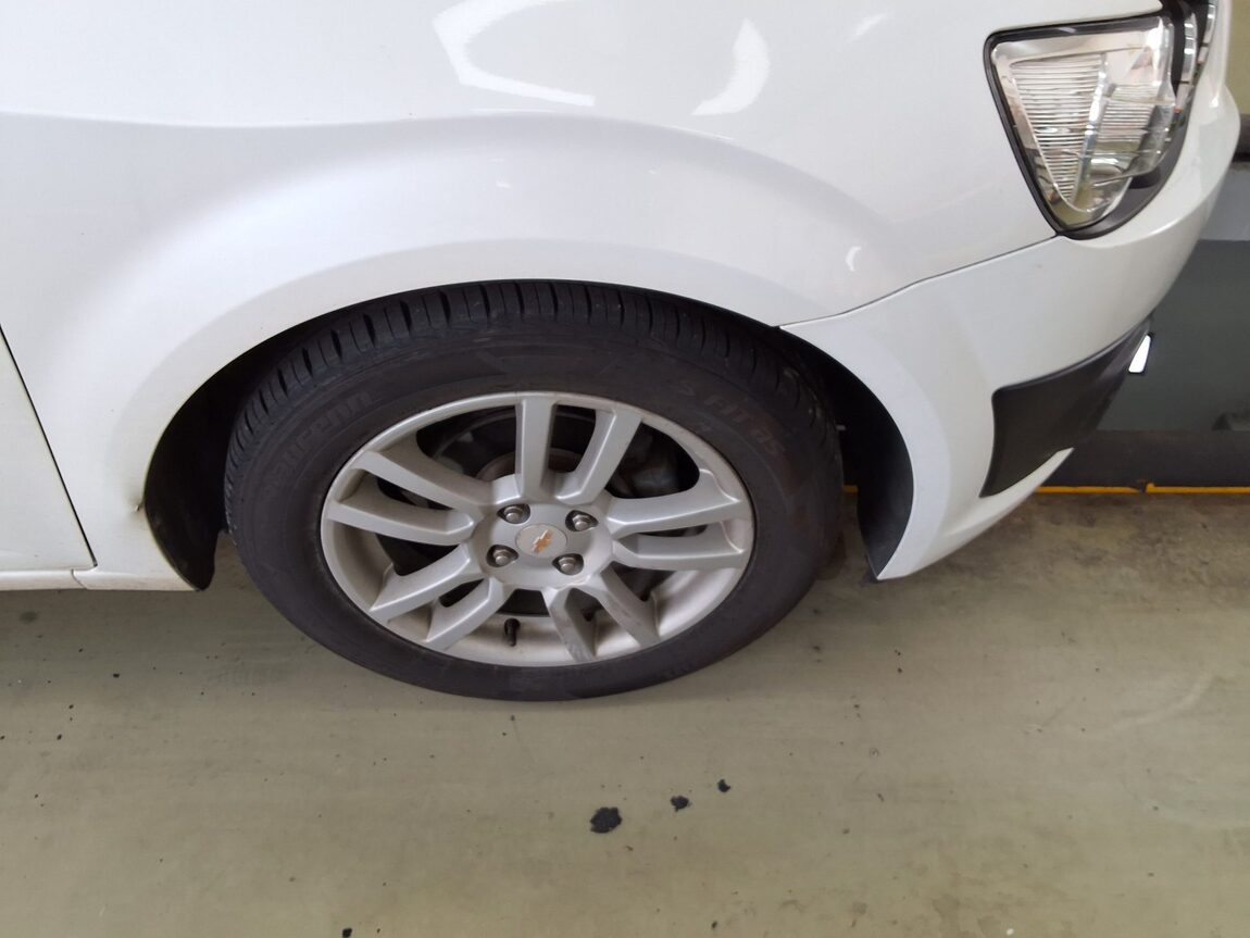 CHEVROLET (DAEWOO) AVEO 5-DOOR 1.6 LT LUXURY MODEL 2014 - zdjęcie 21