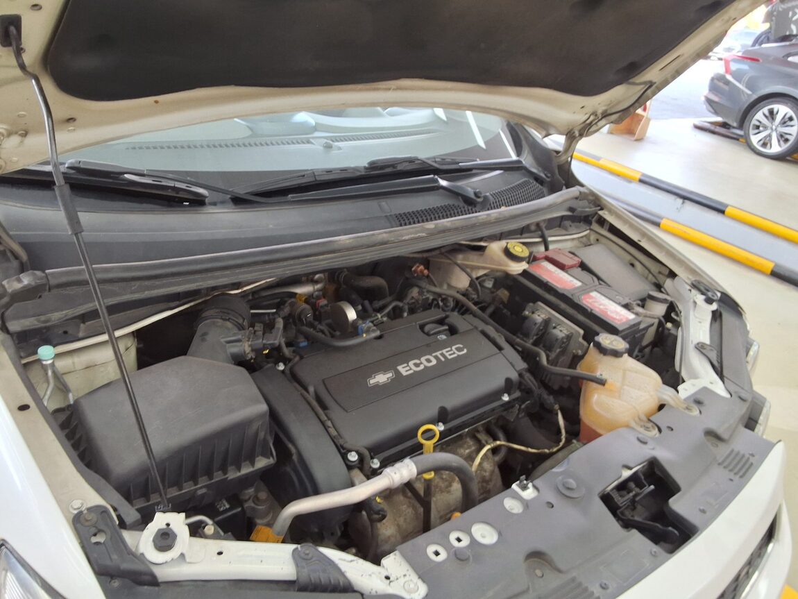 CHEVROLET (DAEWOO) AVEO 5-DOOR 1.6 LT LUXURY MODEL 2014 - zdjęcie 17