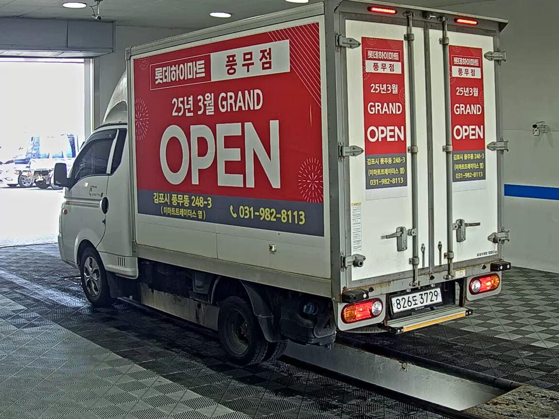 HYUNDAI PORTER II HIGH-ROOF BUILT-IN BOX TRUCK SUPER CAB 2021 - zdjęcie 6