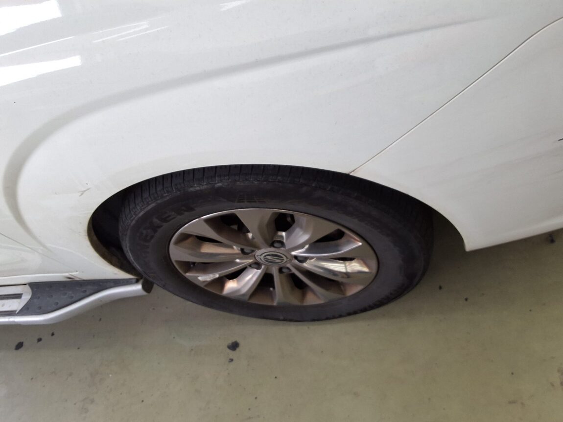 KG MOBILITY (SSANGYONG) KORANDO TOURISMO 2.2 4WD 9-SEATER TX PLUS 2017 - zdjęcie 24