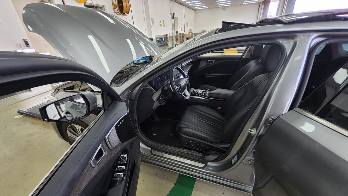 KIA K8 3.5 LPi GENERAL NOBLESSE 2022 - zdjęcie 10