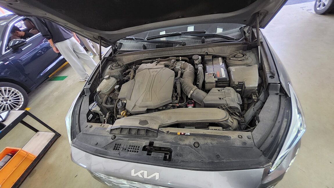 KIA K8 3.5 LPi GENERAL NOBLESSE 2022 - zdjęcie 22
