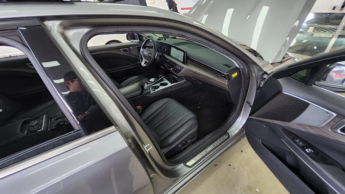 KIA K8 3.5 LPi GENERAL NOBLESSE 2022 - zdjęcie 14