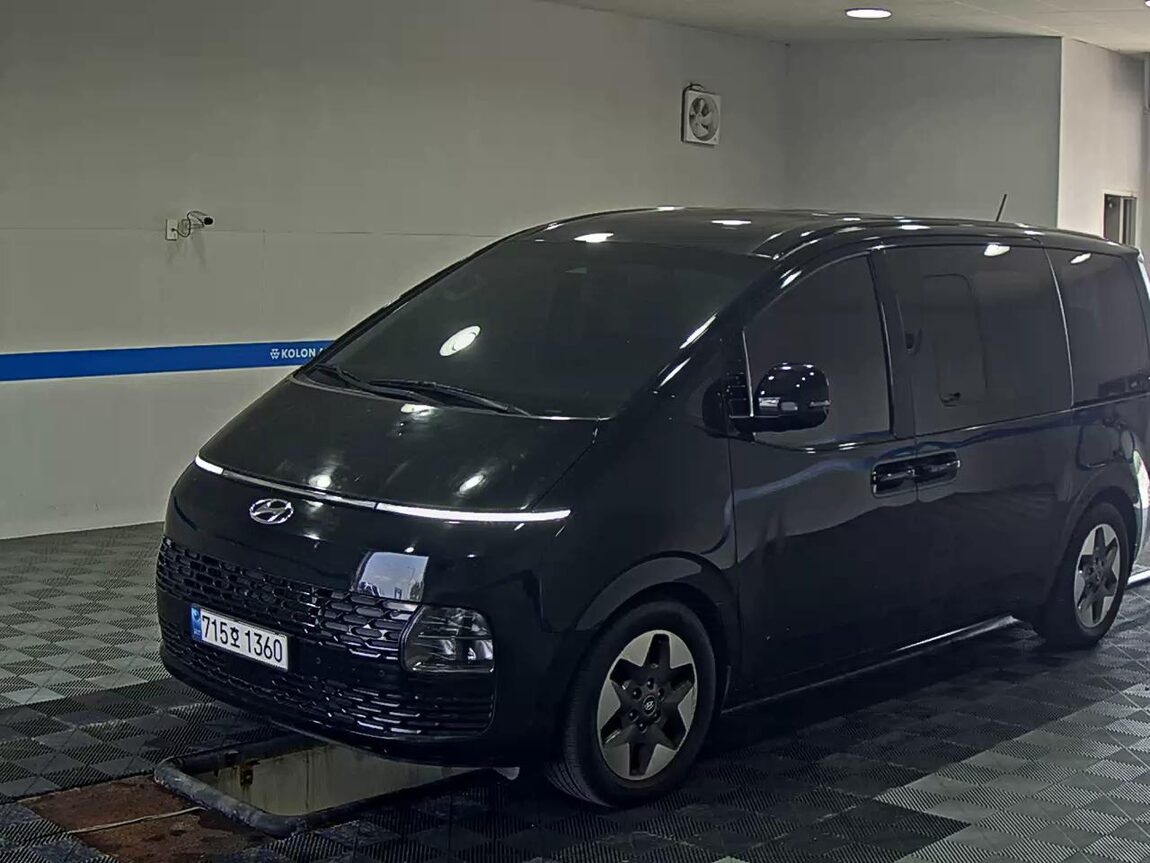 HYUNDAI STARIA 2.2 DIESEL TOURER 11-SEATER 4WD MODERN 2023 - zdjęcie 2