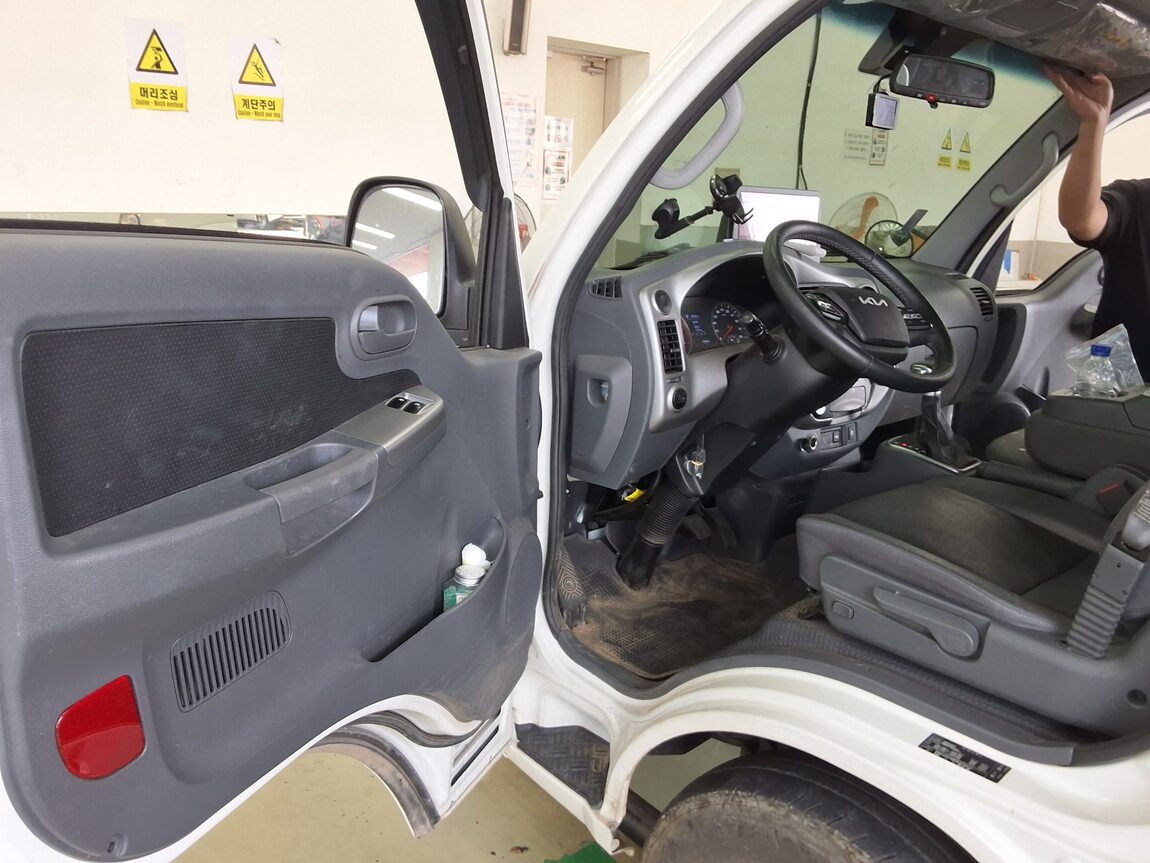 KIA THE NEW BONGO III CARGO 1 TON LPG KING CAB 2025 - zdjęcie 10