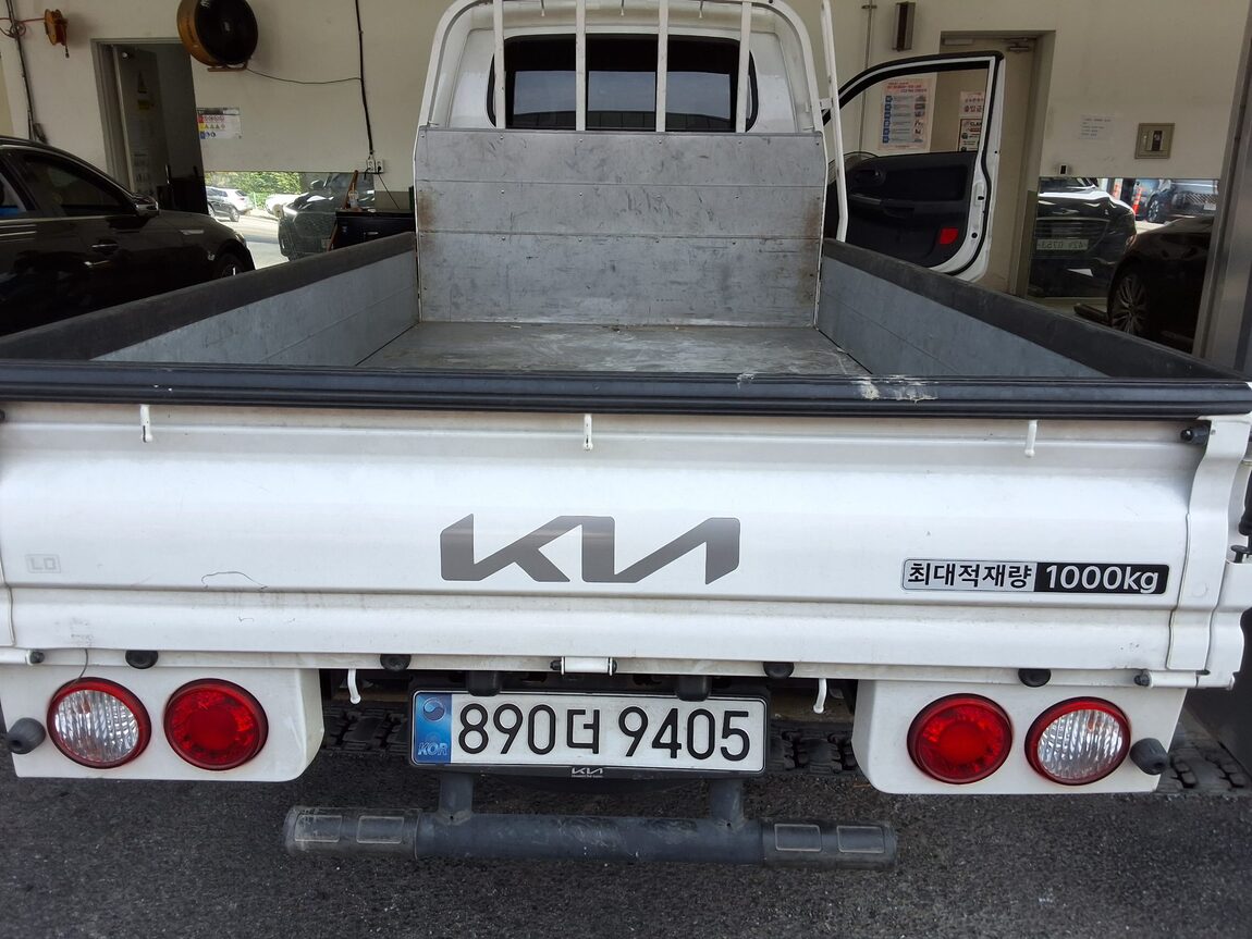 KIA THE NEW BONGO III CARGO 1 TON LPG KING CAB 2025 - zdjęcie 12