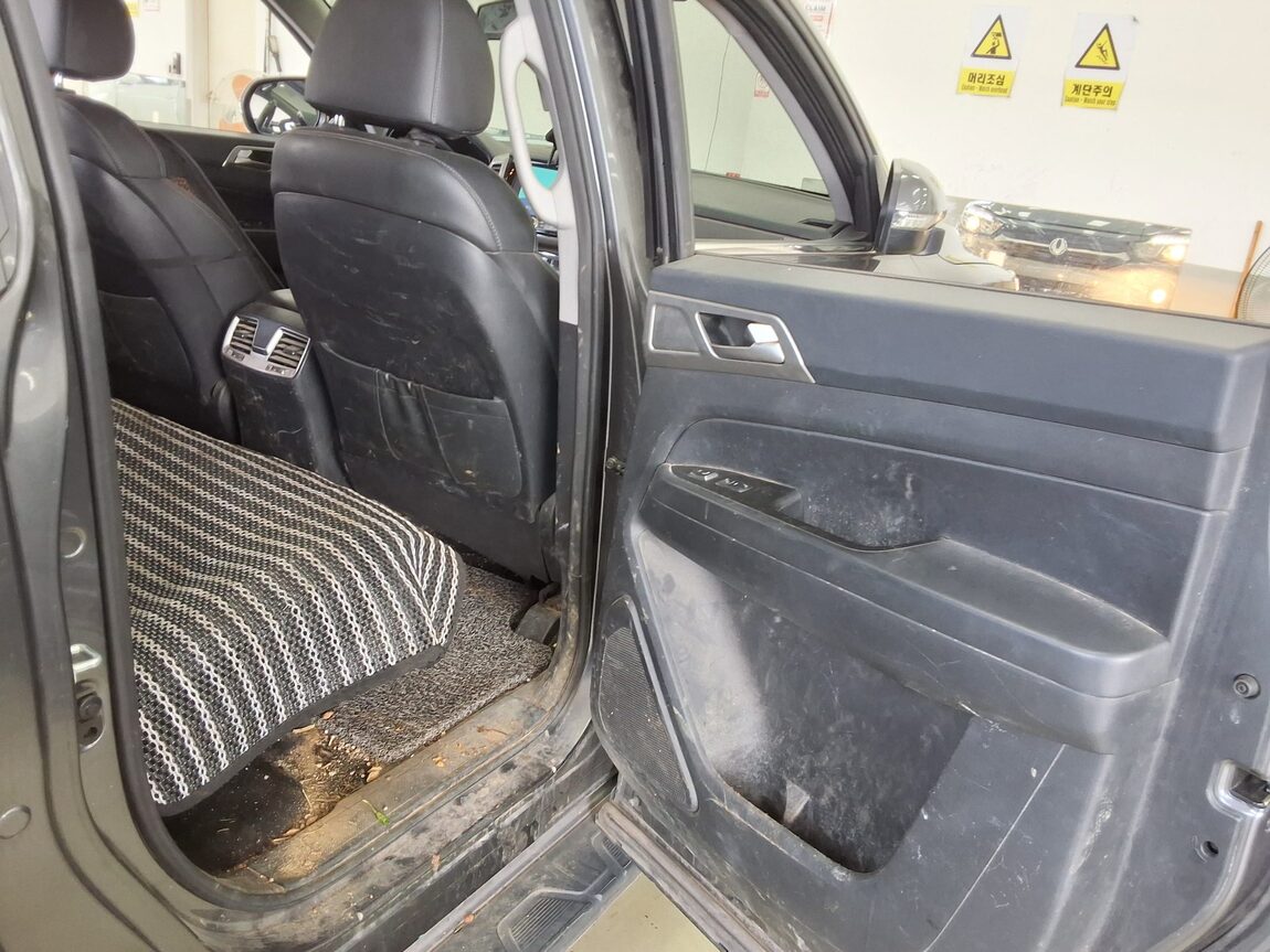 KG MOBILITY (SSANGYONG) REXTON SPORTS 2.2 4WD PRESTIGE 2019 - zdjęcie 13