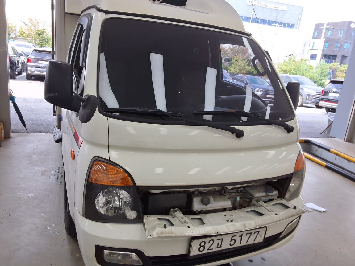 HYUNDAI PORTER II FREEZER BOX TRUCK SUPER CAB TWIN COMPRESSOR 2019 - zdjęcie 17