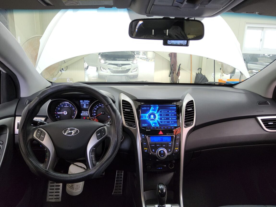 HYUNDAI NEW i30 1.6 GDi EXTREME 2012 - zdjęcie 11