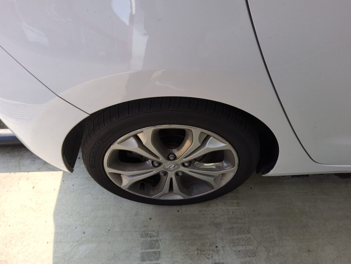 HYUNDAI NEW i30 1.6 GDi EXTREME 2012 - zdjęcie 26