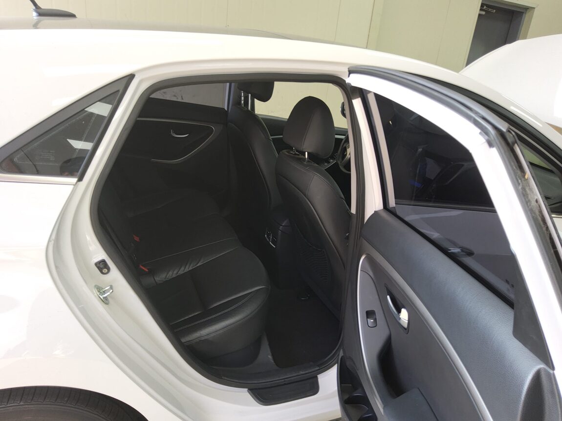 HYUNDAI NEW i30 1.6 GDi EXTREME 2012 - zdjęcie 13