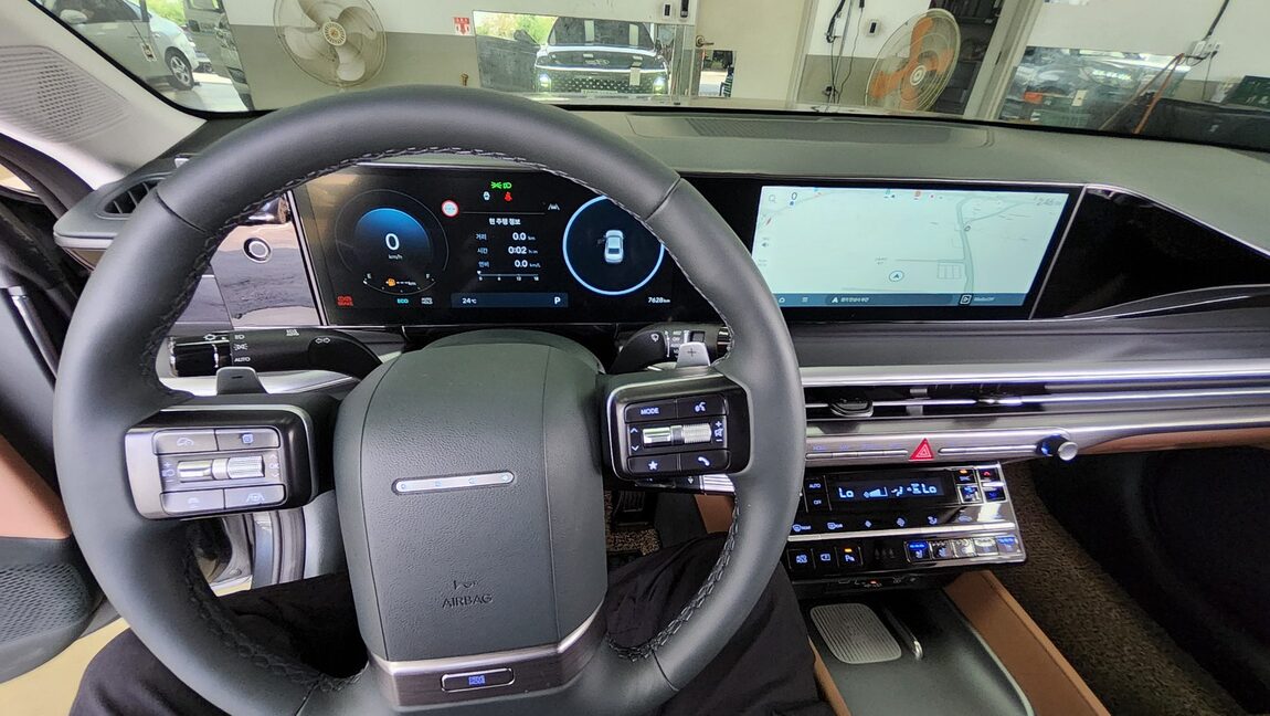 HYUNDAI THE ALL NEW GRANDEUR GASOLINE 2.5 EXCLUSIVE 2025 - zdjęcie 18